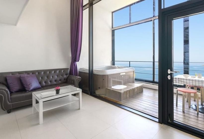 Pensione Goseong Croton Pool Villa