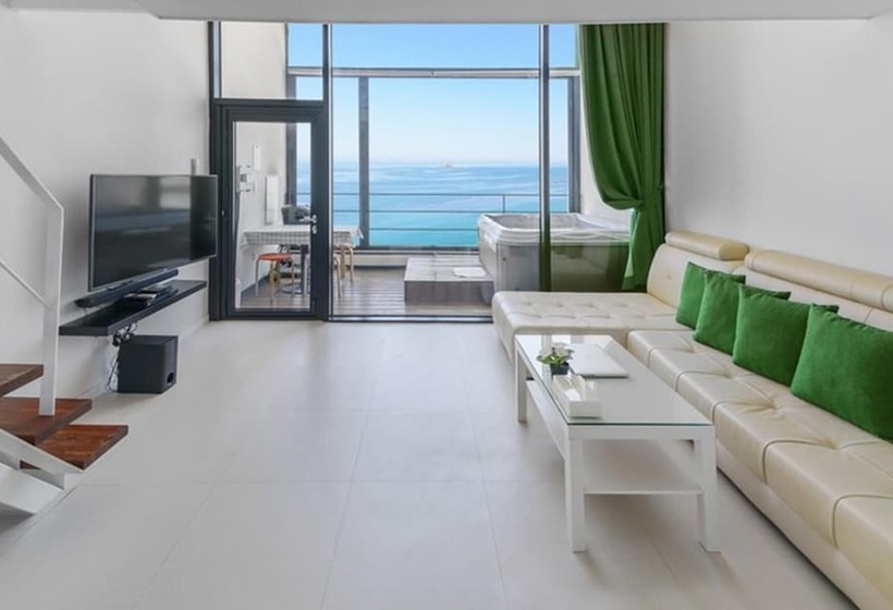 Pensione Goseong Croton Pool Villa