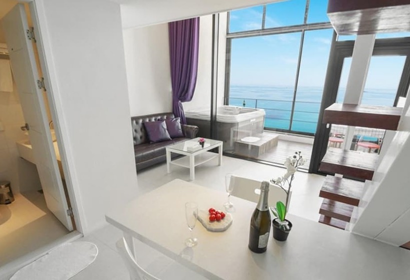 Pensione Goseong Croton Pool Villa