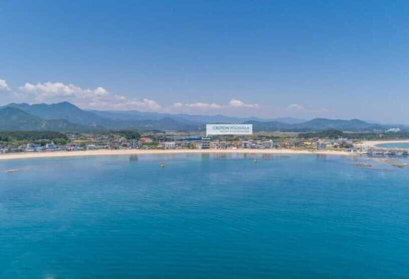 Pensione Goseong Croton Pool Villa