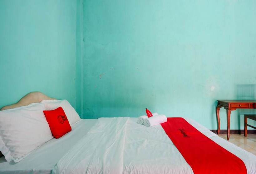 Пансион Reddoorz Syariah Near Sekuro Beach Jepara
