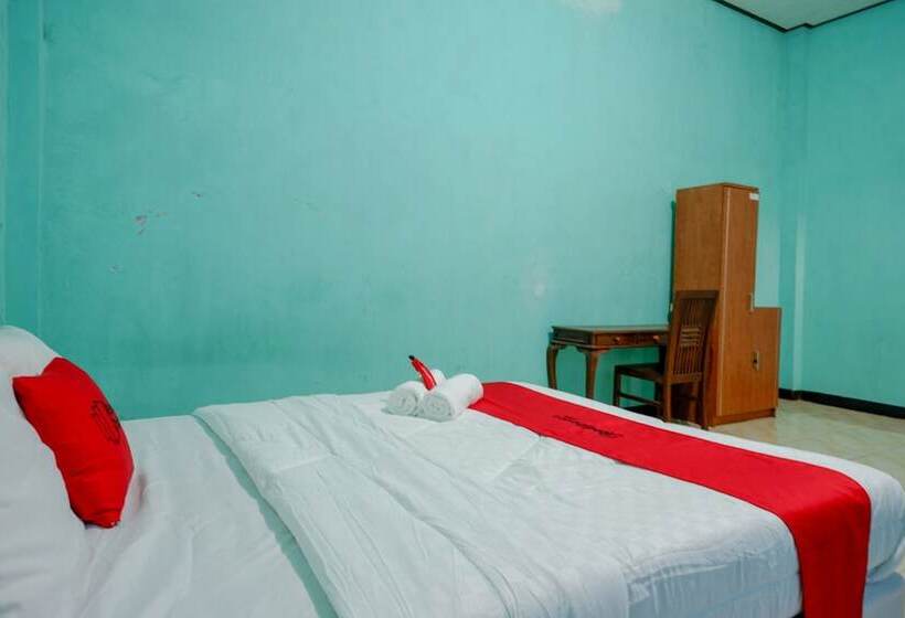 Пансион Reddoorz Syariah Near Sekuro Beach Jepara