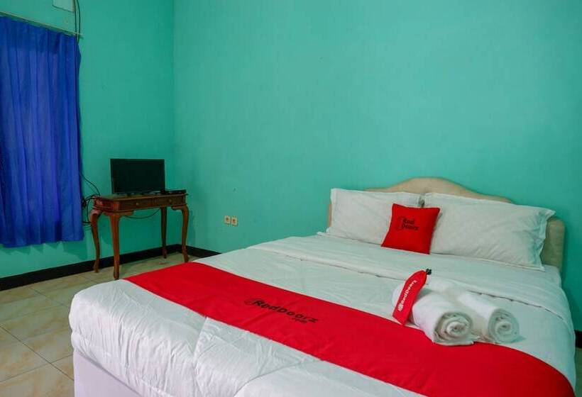 Пансион Reddoorz Syariah Near Sekuro Beach Jepara