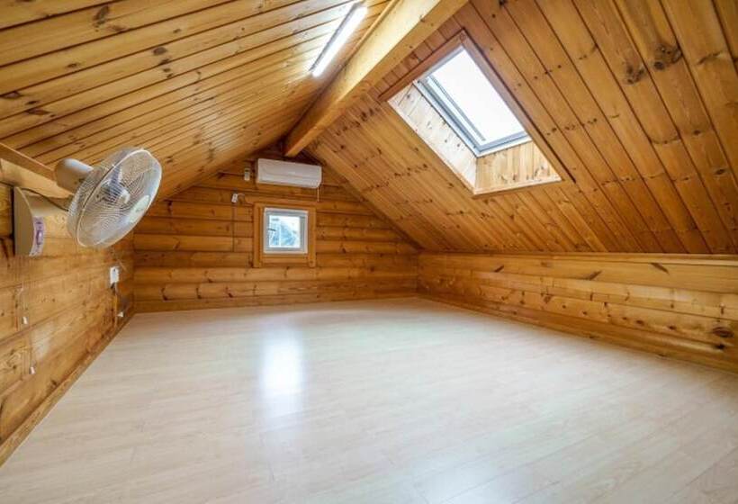 פנסיון Youngwol Your Castle Bed And Breakfast