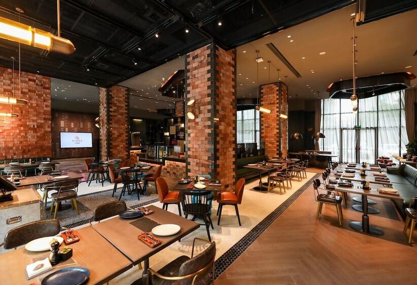 Ethoshotel Wuhan Riverside