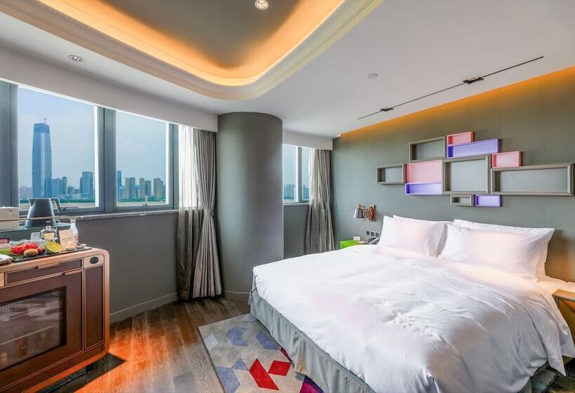 Ethoshotel Wuhan Riverside