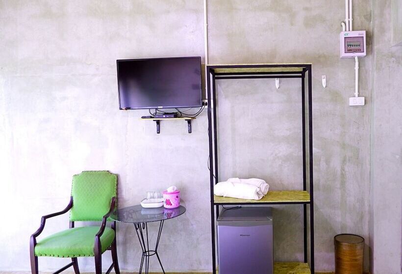 Отель Baan Lung Yod Resort Keangkrachan