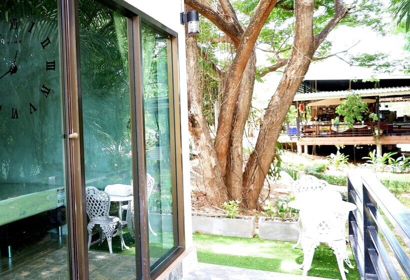 호텔 Baan Lung Yod Resort Keangkrachan