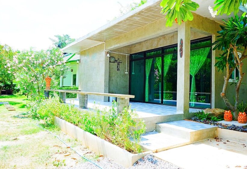 호텔 Baan Lung Yod Resort Keangkrachan