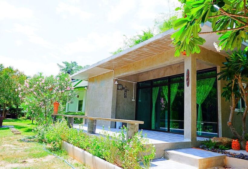 호텔 Baan Lung Yod Resort Keangkrachan