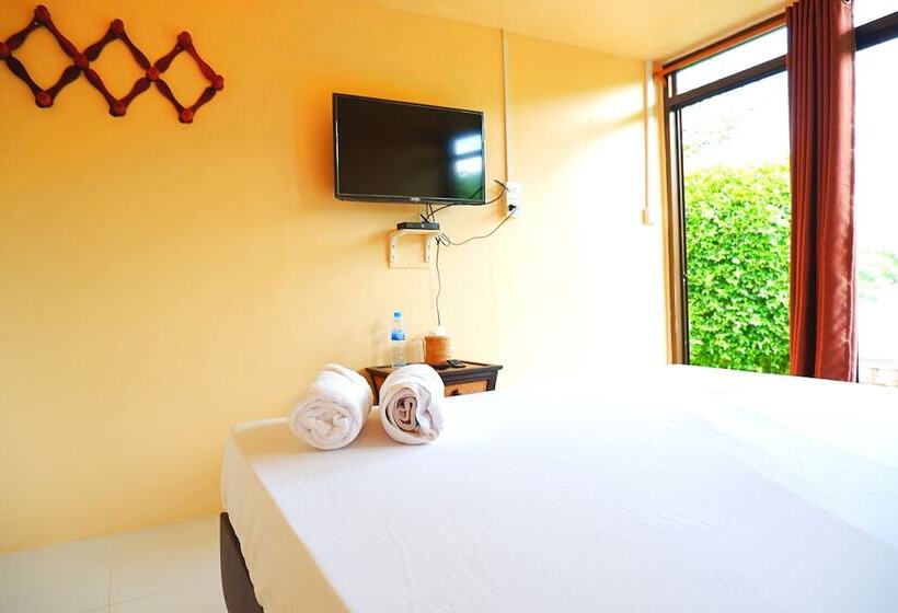 هتل Baan Lung Yod Resort Keangkrachan