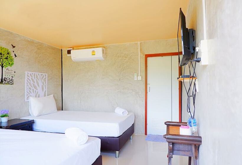 هتل Baan Lung Yod Resort Keangkrachan