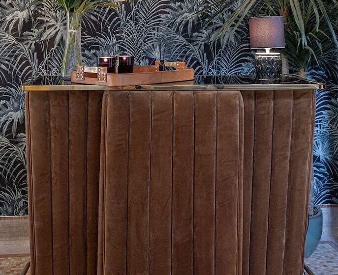 Отель Chateau De Tressé