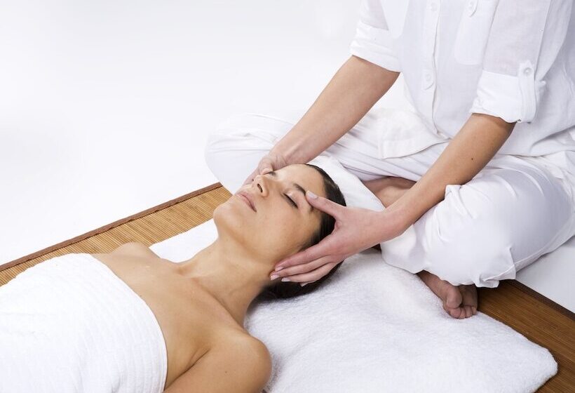 Отель Chateau De Tressé