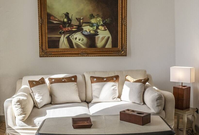 Отель Chateau De Tressé