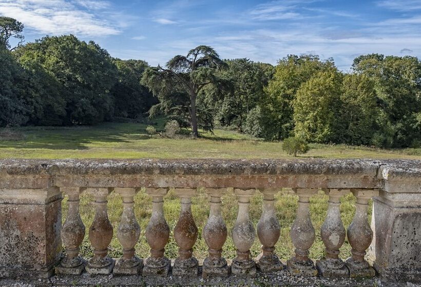 Отель Chateau De Tressé