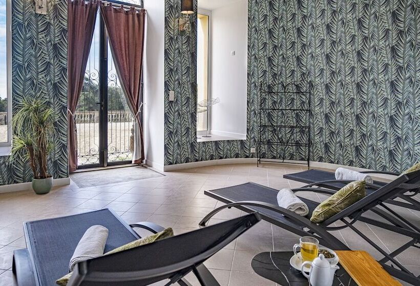 Отель Chateau De Tressé