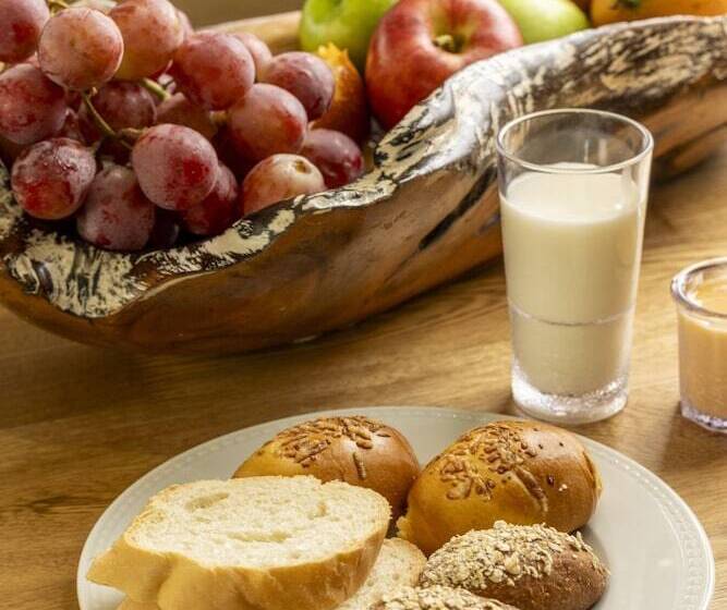 בית מלון כפרי Grand Sirenis San Andres