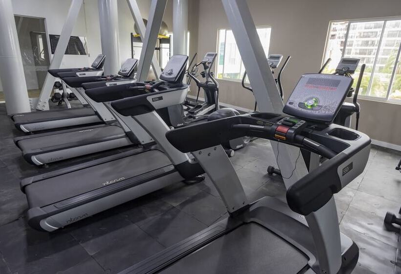 בית מלון כפרי Grand Sirenis San Andres