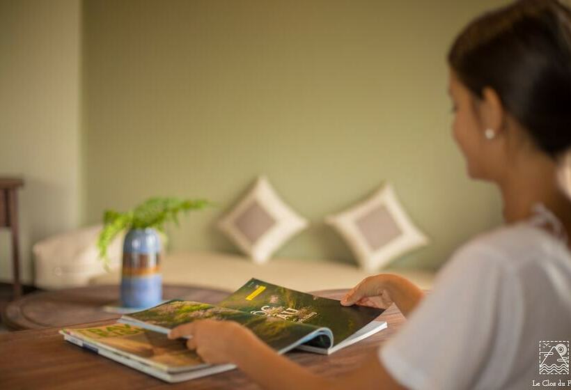 هتل Le Clos Du Fil