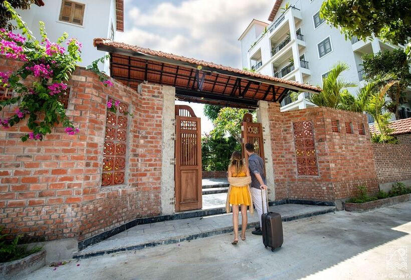 هتل Le Clos Du Fil