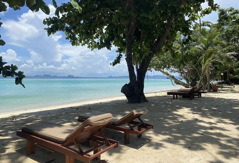 בית מלון כפרי Mali Koh Kradan