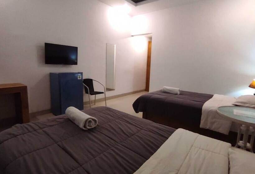 Hotel Manu Guest House 2