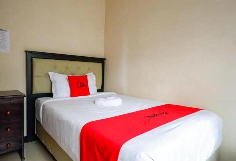 فندق Reddoorz At Makale Tana Toraja