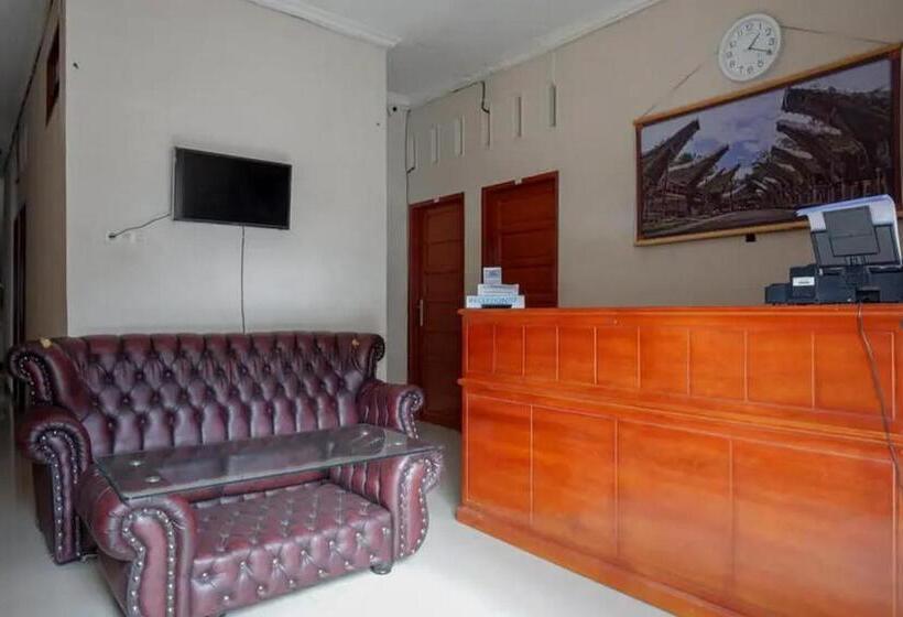 فندق Reddoorz At Makale Tana Toraja