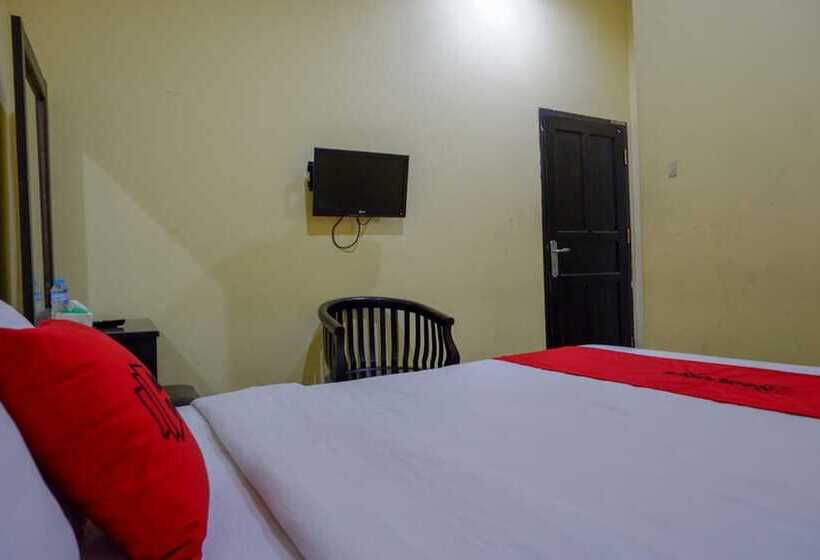酒店 Reddoorz Near Citraland Waterpark Kendari