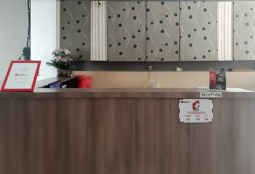 ホテル Reddoorz @ Sei Mangkei Perdagangan Simalungun