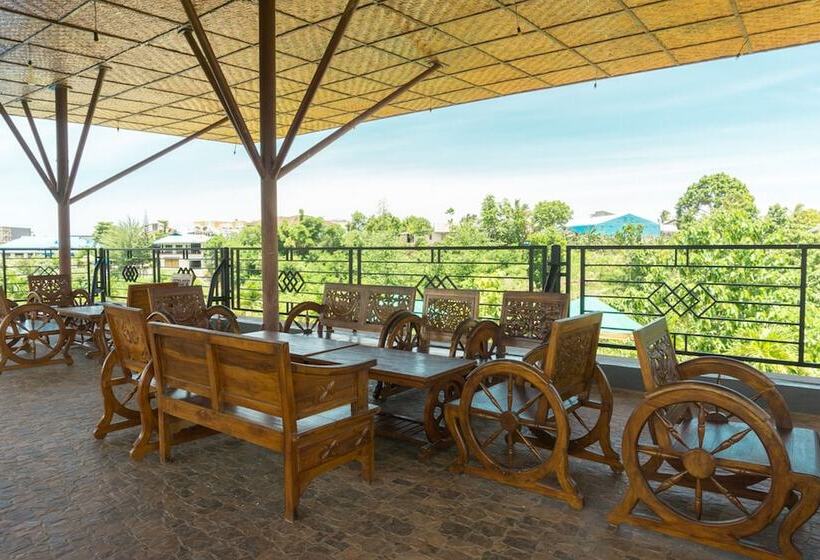 בית מלון כפרי Reddoorz @ Tambolaka Sumba