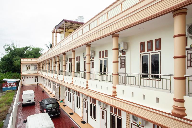 فندق Sopou Penginapan Rinal & Tuah By Oyo Rooms