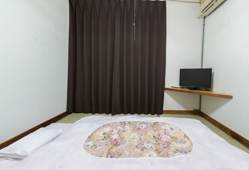 Kyoei Ryokan Genkai By Oyo Rooms