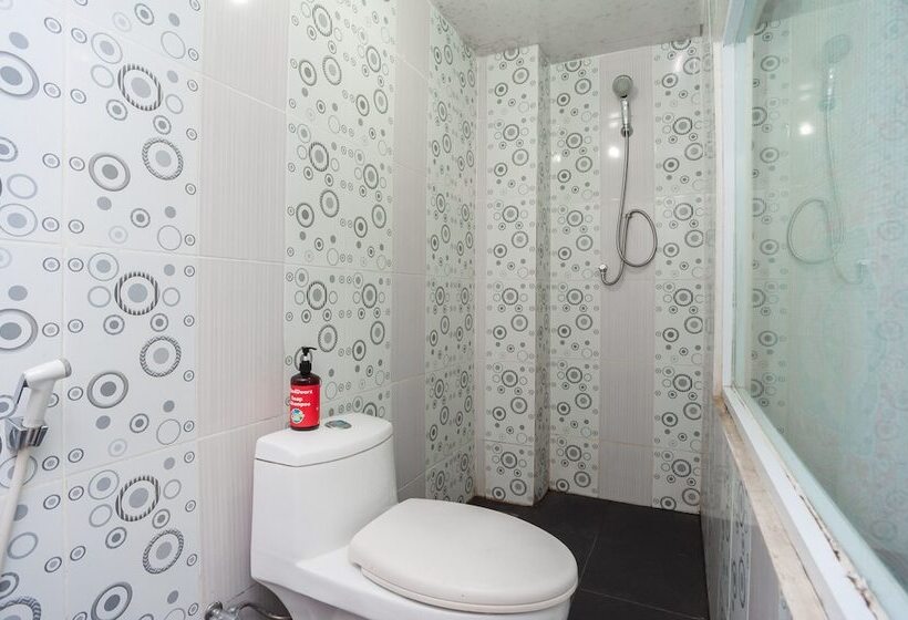 펜션 Reddoorz Near Jembatan Makalam Jambi