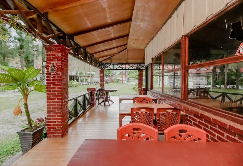 פנסיון Reddoorz Plus @ Jalan Tugu Silalahi Tongging