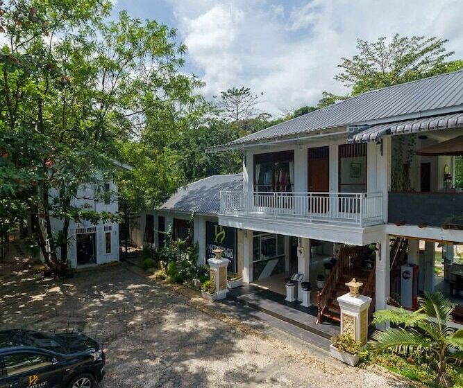 پانسیون Reddoorz Premium @ The Heritage Bukit Lawang