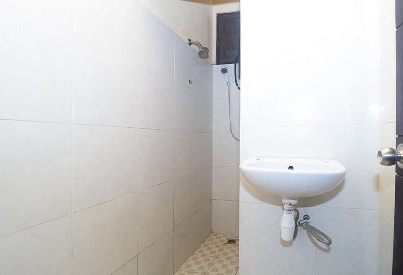 بنسيون Reddoorz Syariah Near Keraton Sumenep