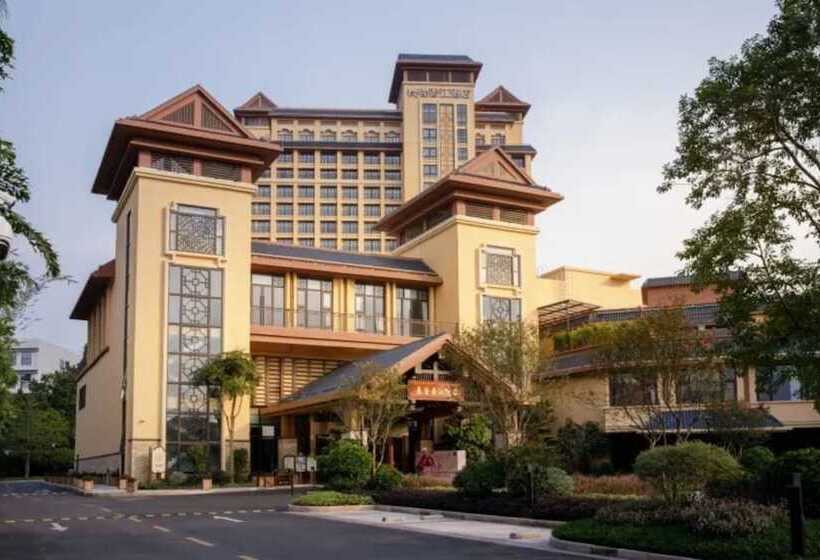 Отель Chimelong Xiangjiang