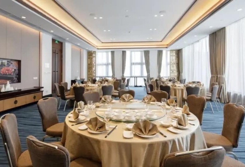 Отель Chimelong Xiangjiang