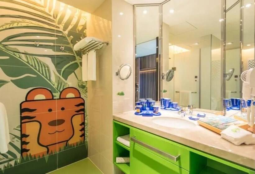 Отель Chimelong Xiangjiang