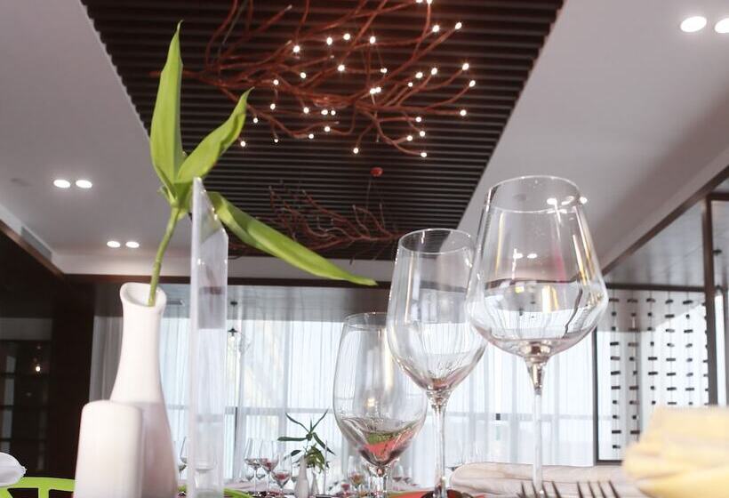 ホテル Sealong Bay Zhongqi Conifer