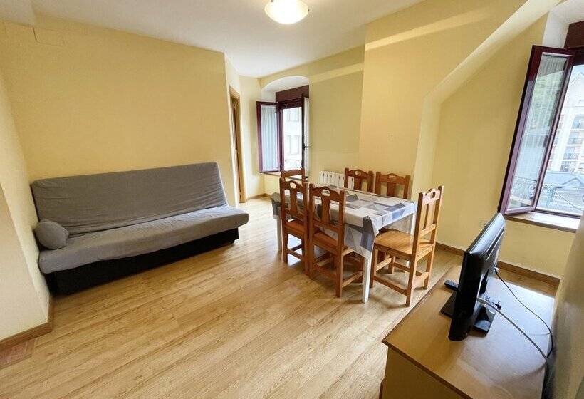 Apartamentos Canfranc 3000