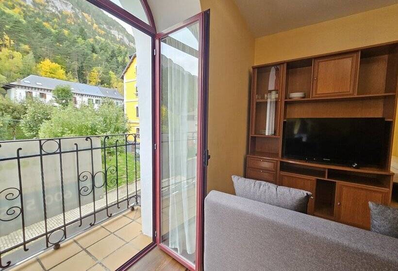 Apartamentos Canfranc 3000