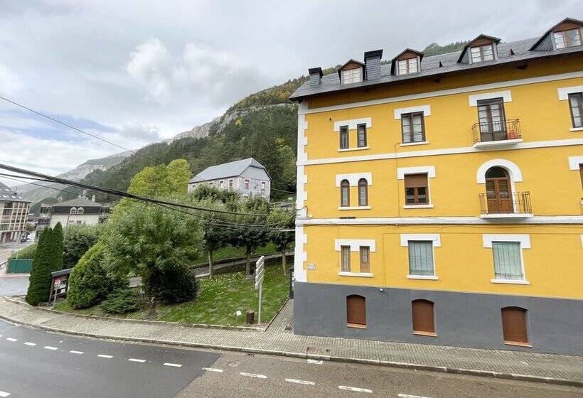 Apartamentos Canfranc 3000