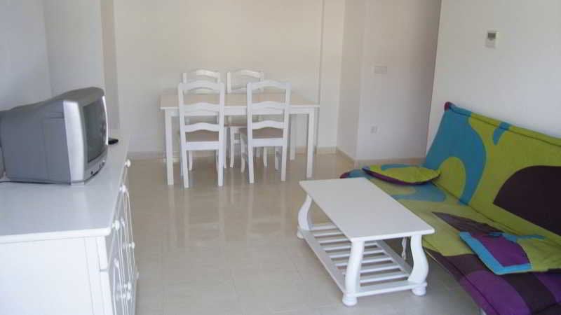 Apartamentos Cargador Beach 3000