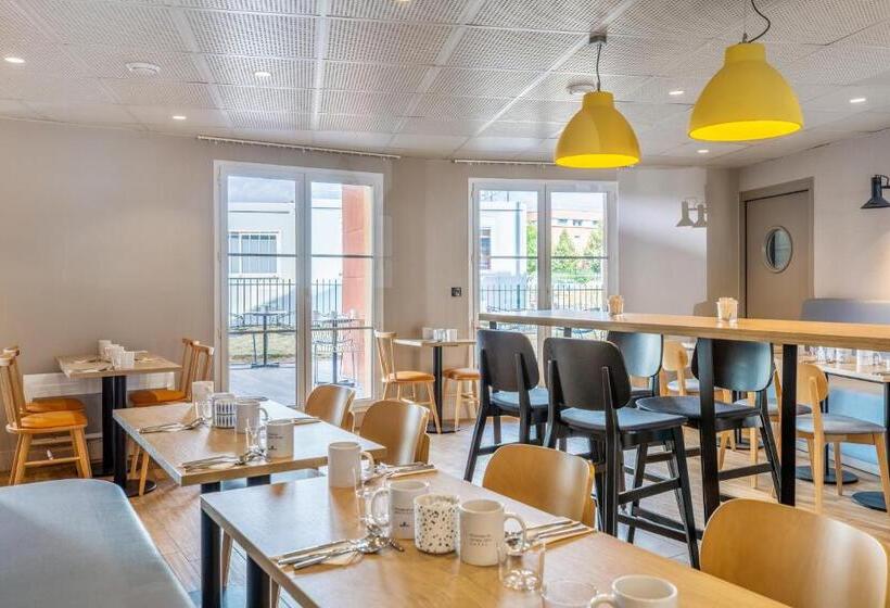 Appart City Confort St Quentin En Yvelines Bois D Arcy