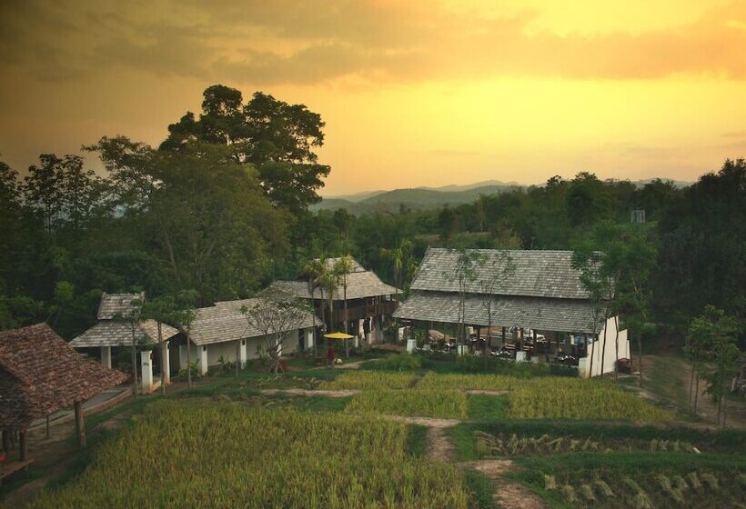Baanrai Lanna Resort