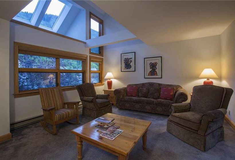 Cimarron Lodge