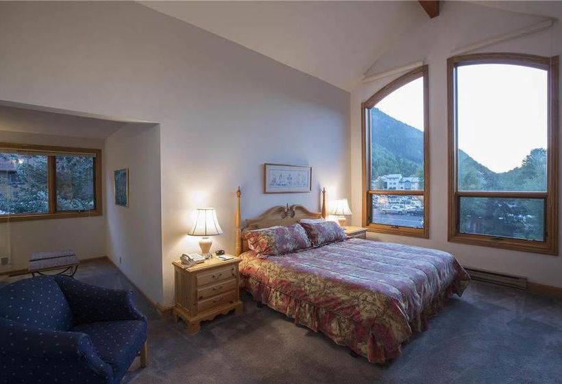 Cimarron Lodge